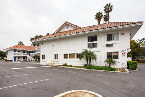 Motel 6 Ventura Downtown