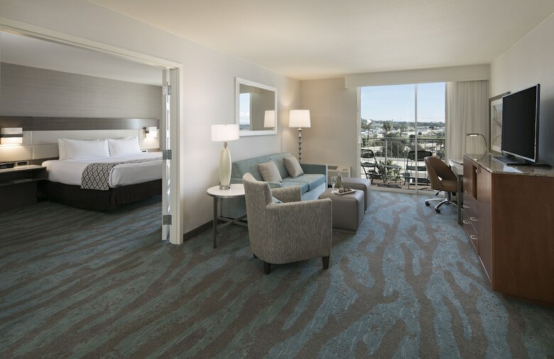 Crowne Plaza Hotel Ventura Beach