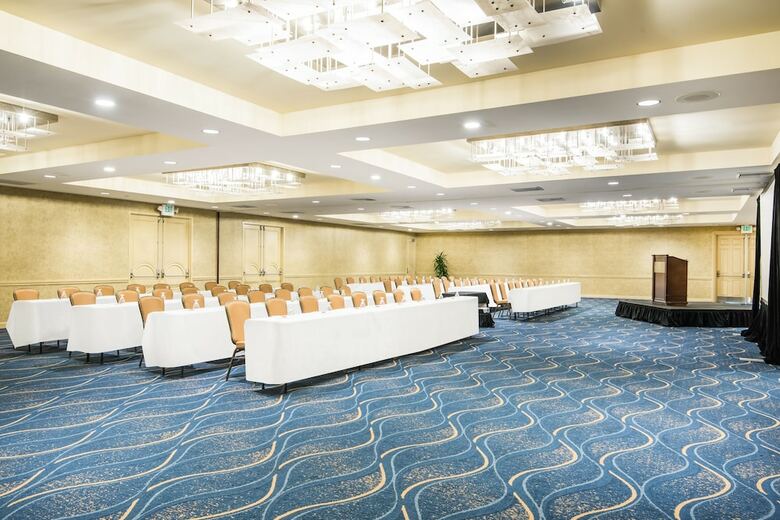 Crowne Plaza Hotel Ventura Beach