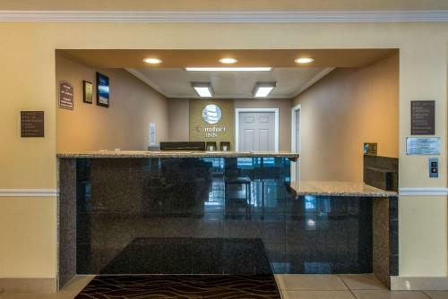 Hotel Comfort Inn Central Weed