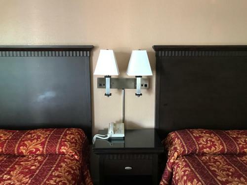 Townhouse Motel