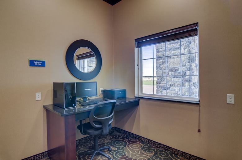 Hotel Cobblestone Inn & Suites Eaton