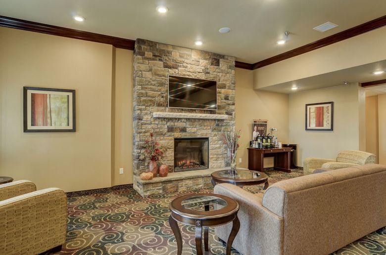 Hotel Cobblestone Inn & Suites Eaton