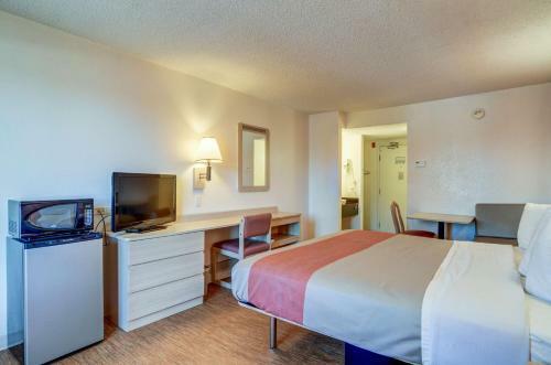 Motel 6 Denver South - Tech Center