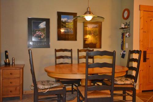 Apartamentos Tenderfoot Lodge