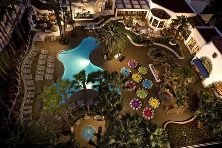 The Waterfront Beach Resort, A Hilton Hotel