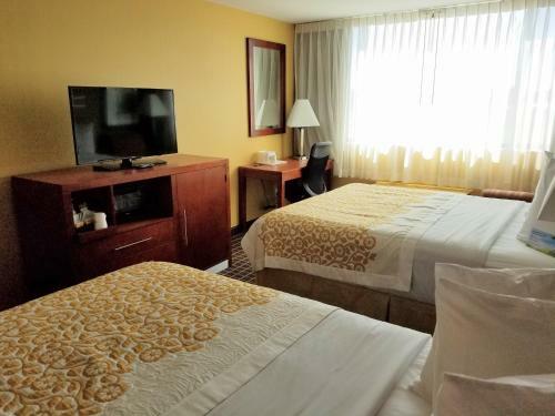 Hotel Days Inn Bradley Airport