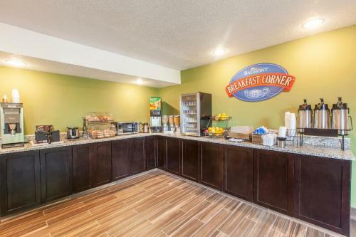 Hotel Baymont Inn & Suites Newark