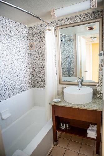 Hotel Best Western Plus Yacht Harbour Inn