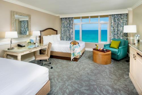 Hotel The Shores Resort & Spa