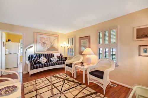 1382 South Fletcher