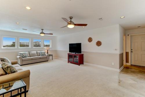 4434 South Fletcher