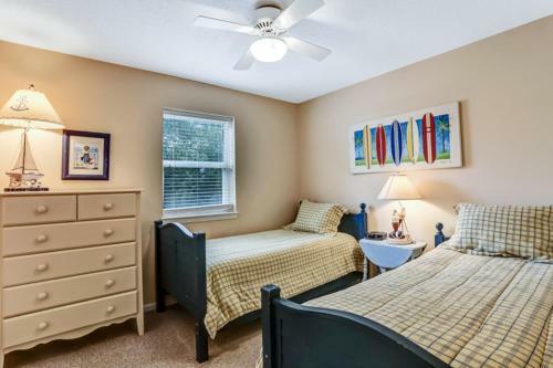 2922 South Fletcher