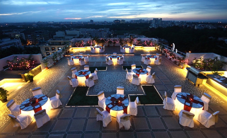 Hotel Savannah Sarovar Premiere