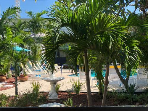 Hotel Cheston House - A Gay Resort