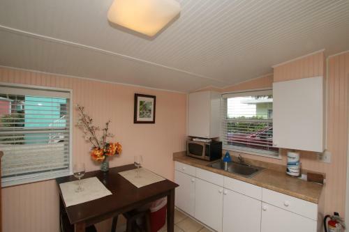 Motel Sunset Cove Beach Resort