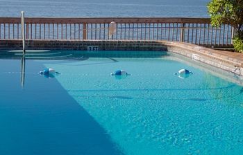Hotel Palm Beach Waterfront Suites