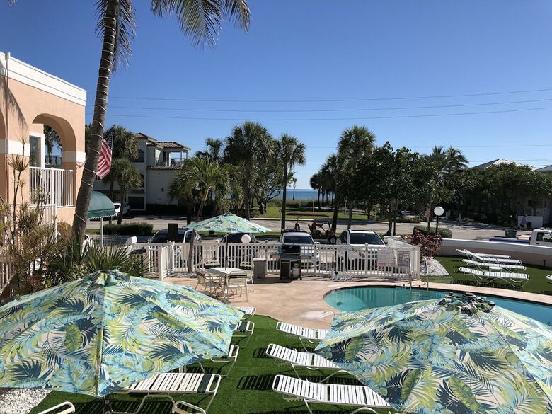 Hotel Coral Key Inn