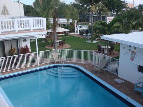 Motel Breakaway Inn Guest House