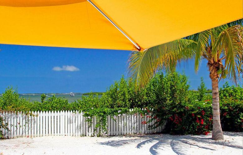 Parrot Key Hotel And Resort