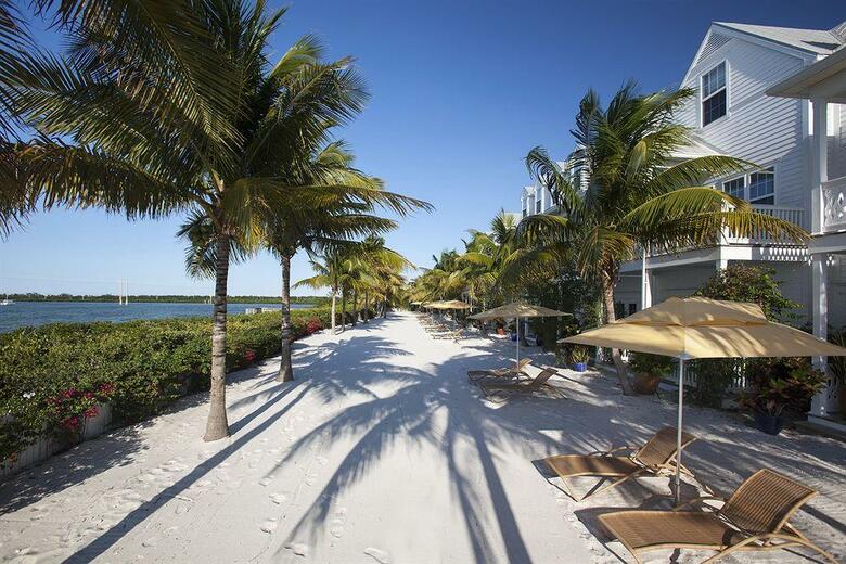 Parrot Key Hotel And Resort