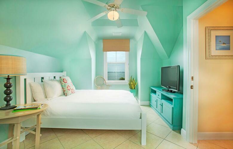 Parrot Key Hotel And Resort