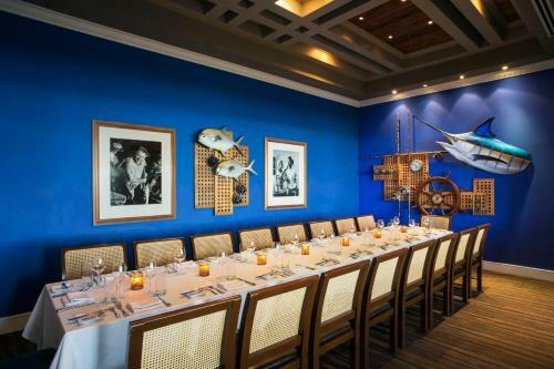 Hotel Sunset Key Cottages, A Luxury Collection Resort, Key West