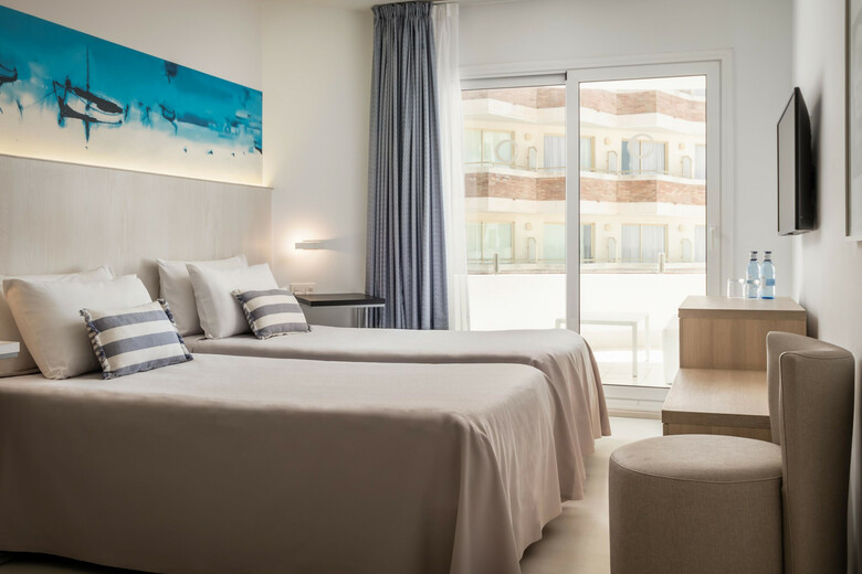 Hotel (The Place) Mar Mediterrania By Alegria