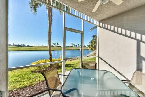 Apartamentos Vicenza Golf Condo At The Lely Resort