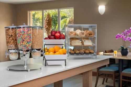Hotel Hawthorn Suites By Wyndham Naples