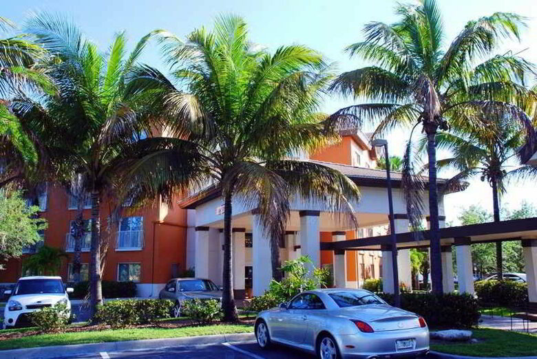Hotel Holiday Inn Express Naples Downtown 5th Avenue