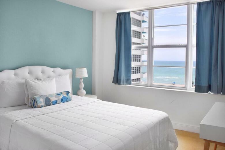 Apartamentos Seacoast Suites