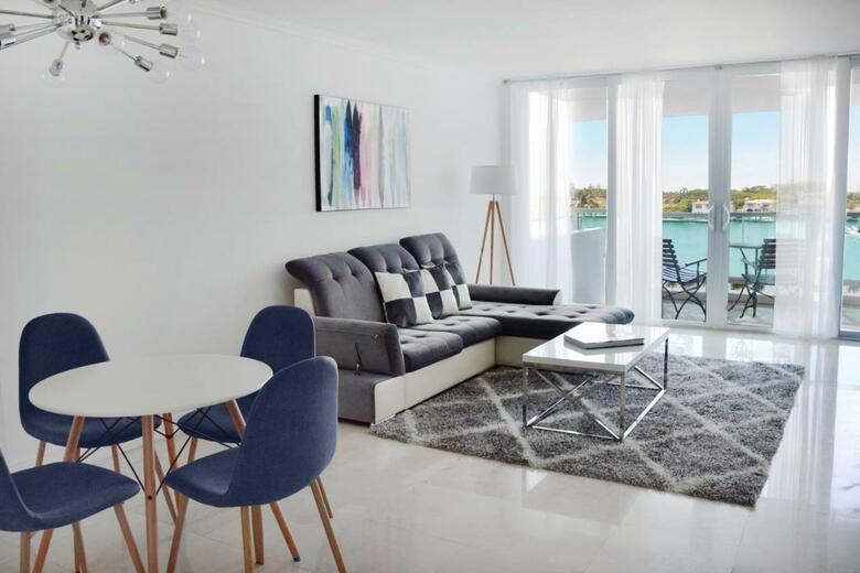 Apartamentos Seacoast Suites