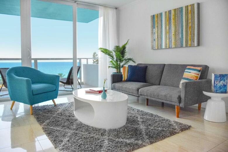 Apartamentos Seacoast Suites