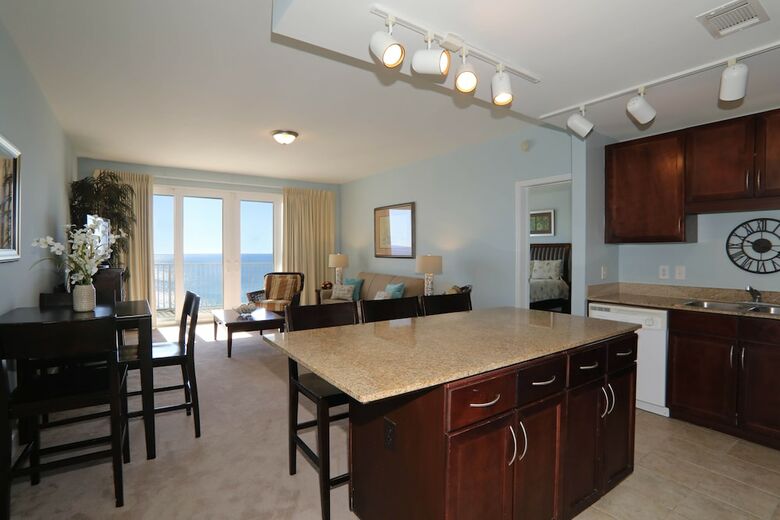 Aparthotel Laketown Wharf By Resort Collection