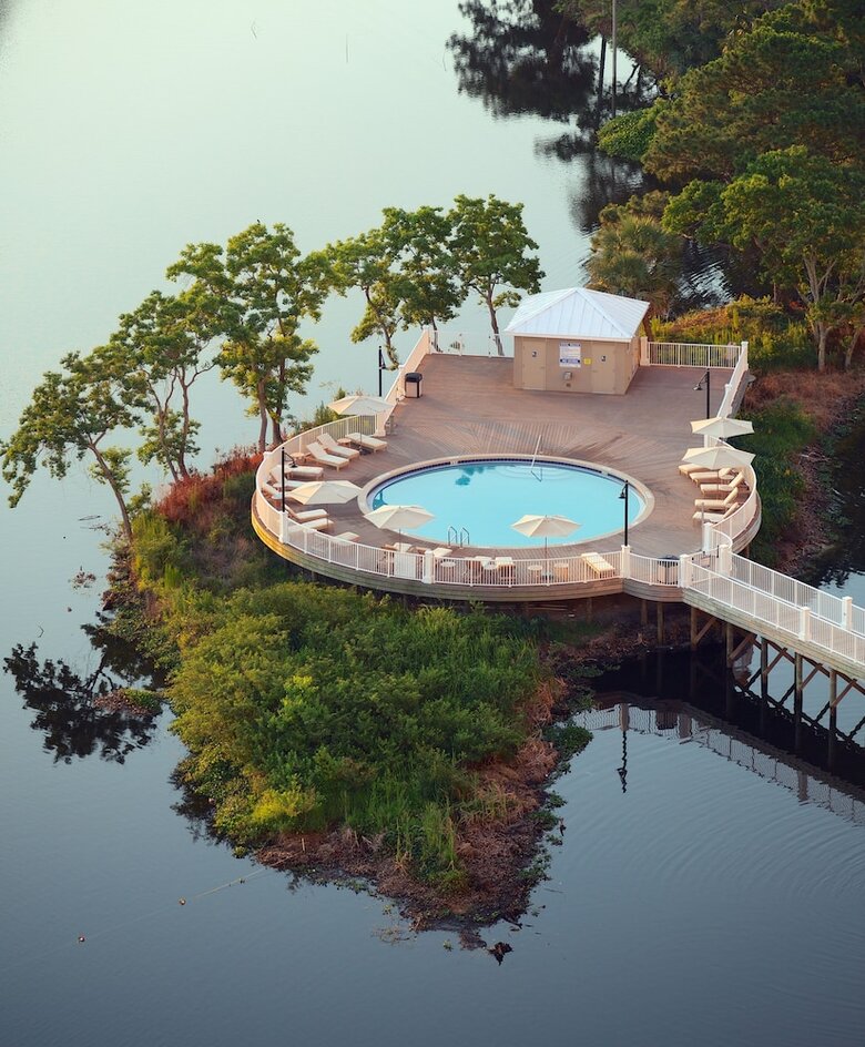 Aparthotel Laketown Wharf By Resort Collection