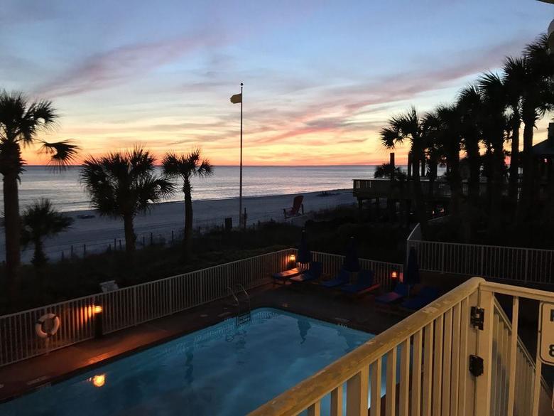 Hotel Legacy By The Sea
