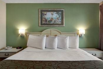 Hotel Legacy By The Sea