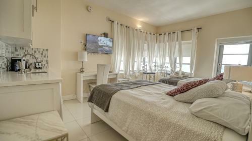 Deluxe Studios And Apartments At The Shelborne