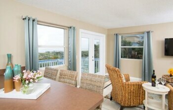 Bed & Breakfast Bayfront Marin House
