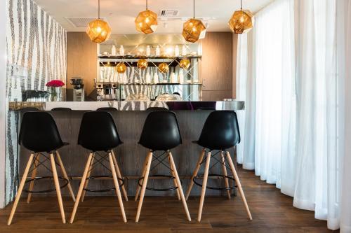 Lux Hotel Miami