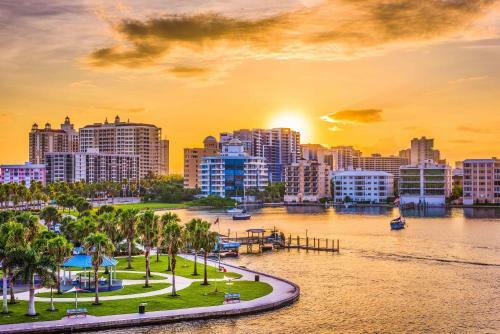Hotel Comfort Suites Sarasota-siesta Key