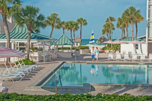 Hotel Sandcastle Resort At Lido Beach