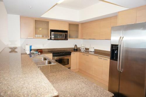 Apartamentos La Perla Condominium On The Beach