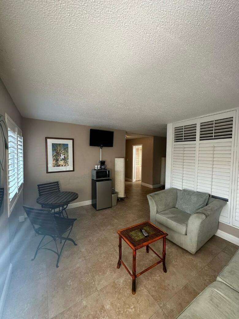 Hotel Tahitian Inn & Spa Tampa
