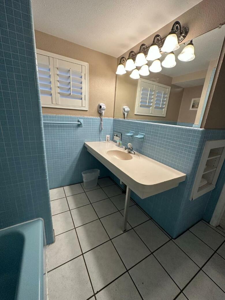 Hotel Tahitian Inn & Spa Tampa
