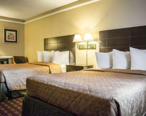 Motel Rodeway Inn & Suites Tampa