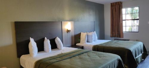 Motel Rodeway Inn & Suites Tampa