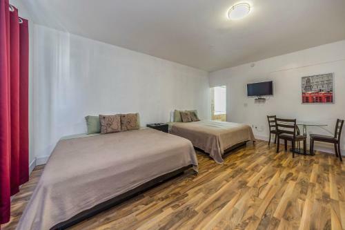 918 Ocean Drive Apartments