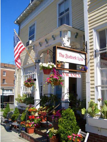 Burbankrose Inn Bed & Breakfast